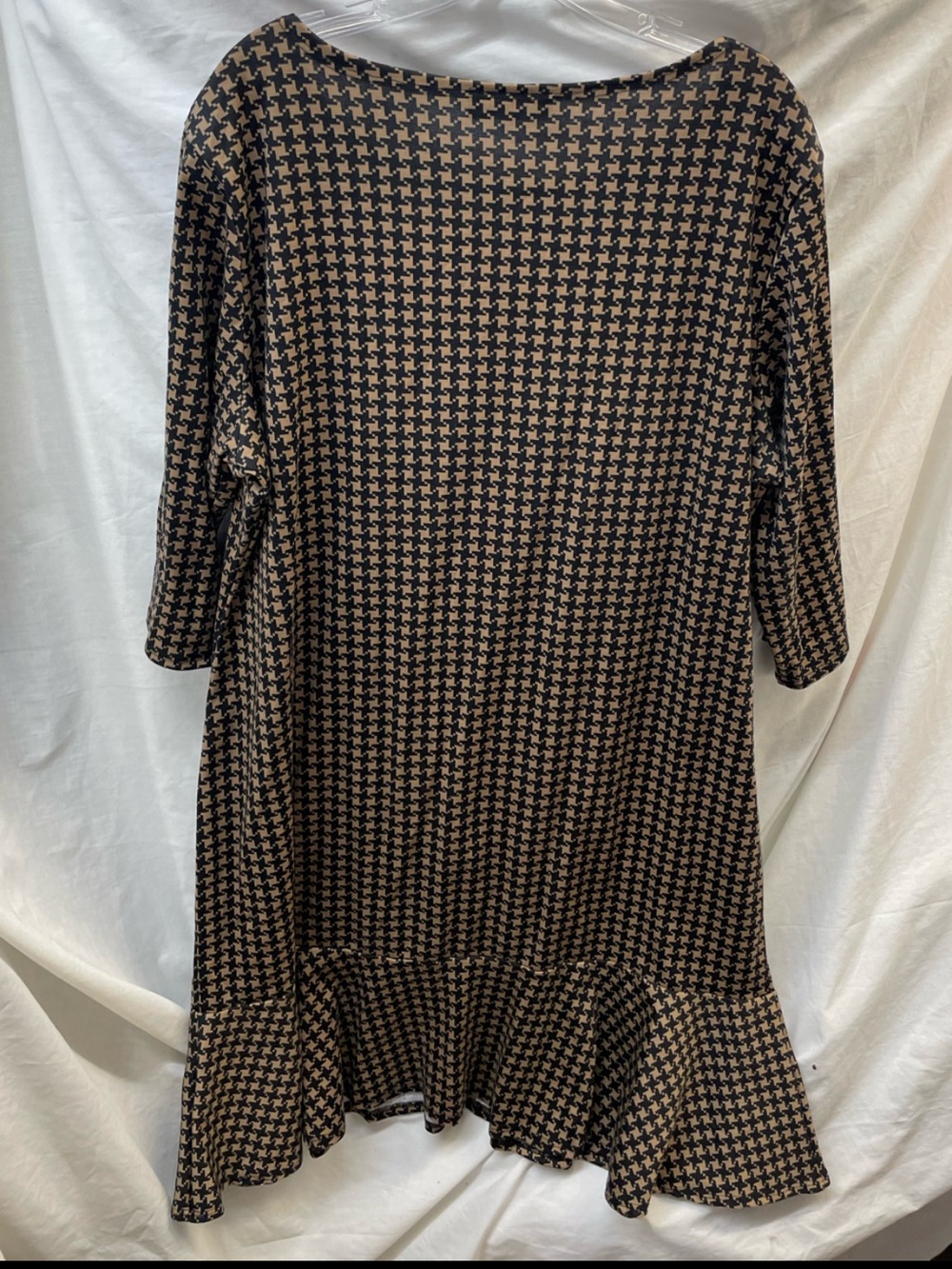Seranoma Women’s Black and Tan Houndstooth Ruffle-Hem Dress 3x